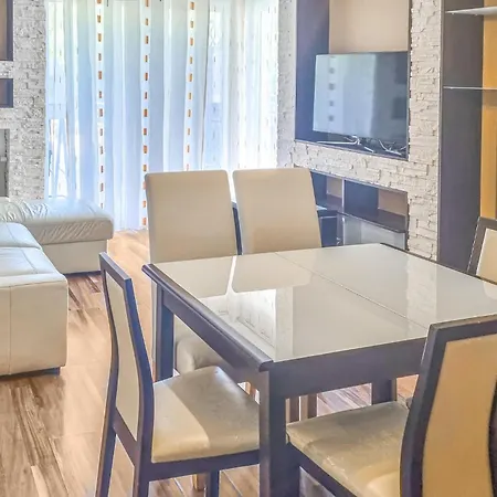 Apartment Stunning In With Kitchen *
